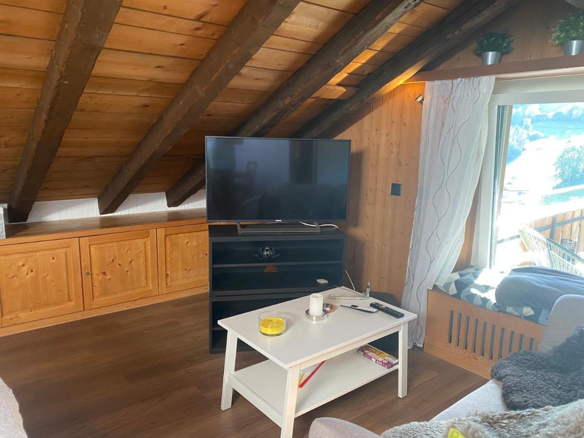 Dachwohnung In Der Mitte Von Laax-Dorf Extérieur photo