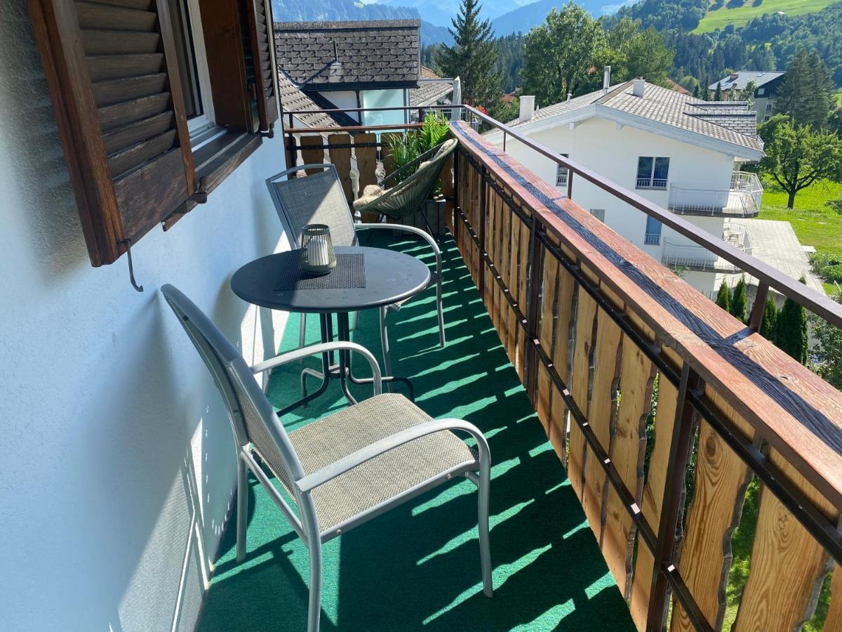 Dachwohnung In Der Mitte Von Laax-Dorf Extérieur photo